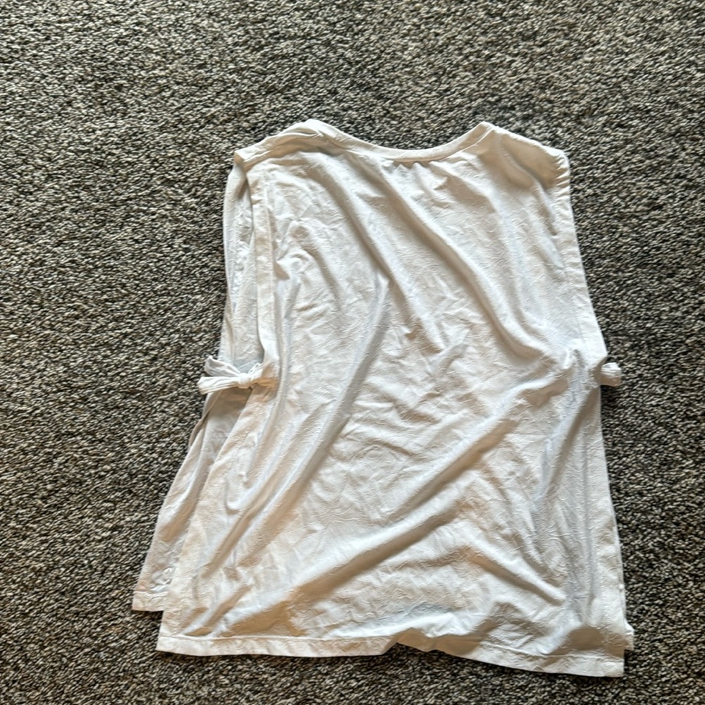 White fabletics top
